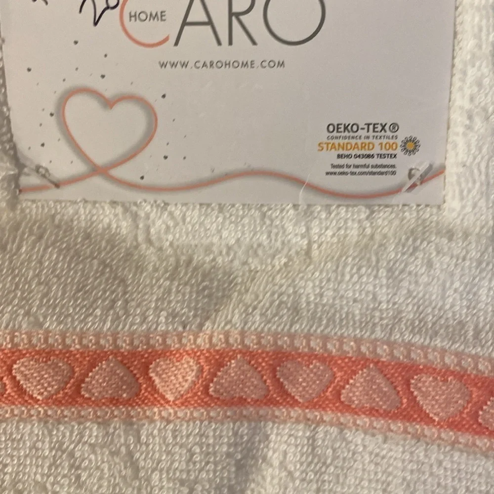 NWT Caro Home White and Pink Kitchen Towels Set of 2- Hearts, valentines